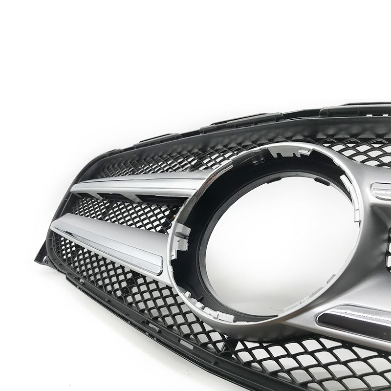Mercedes-Benz W156 GLA 2015-2018 Chrome Silver Grille | OEM 1568801200 Aftermarket Replacement